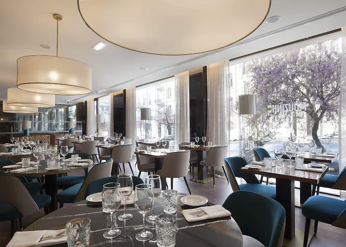 Turim Marques فندق