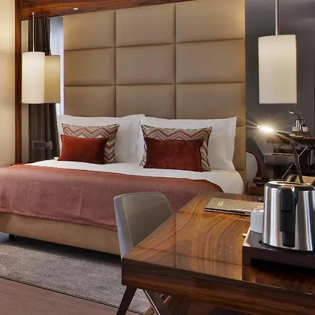 Turim Marques Hotell 4*